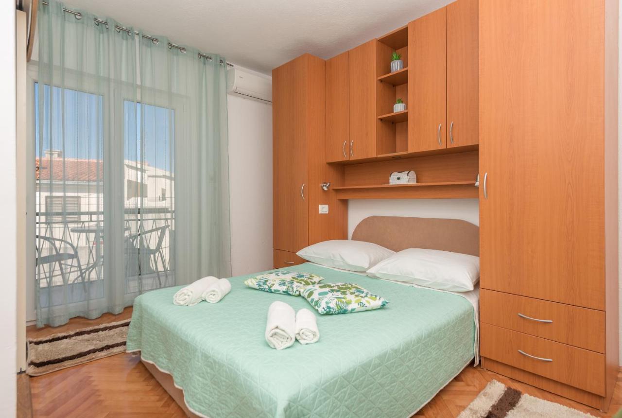 Apartments Dalmato Макарска Экстерьер фото